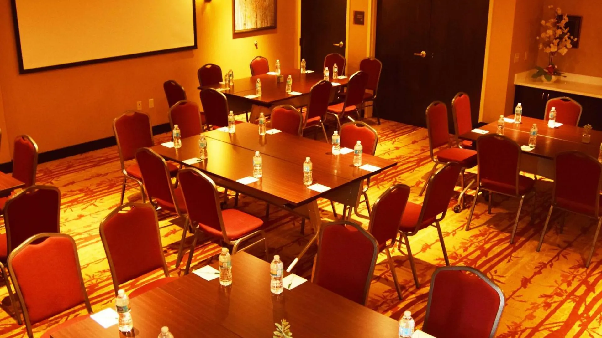 *** Hotel Homewood Suites By Hilton Charlotte Ballantyne, Nc United States